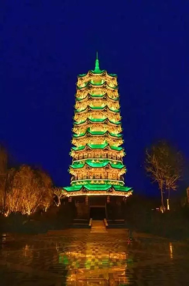 春節河津九龍公園上演大型3D燈光投影秀