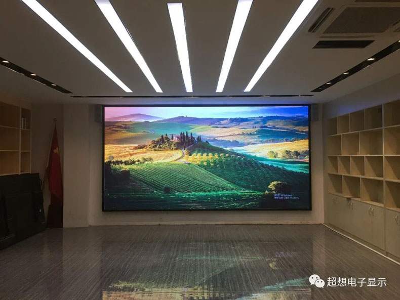 百色書店<a href=http://www.axyo.cn/led/ target=_blank>LED顯示屏</a>液晶<a href=http://www.axyo.cn/company/w7.htm target=_blank>廣告機</a>交付使用